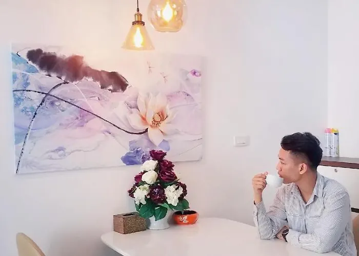 Halong Newslife Homestay *